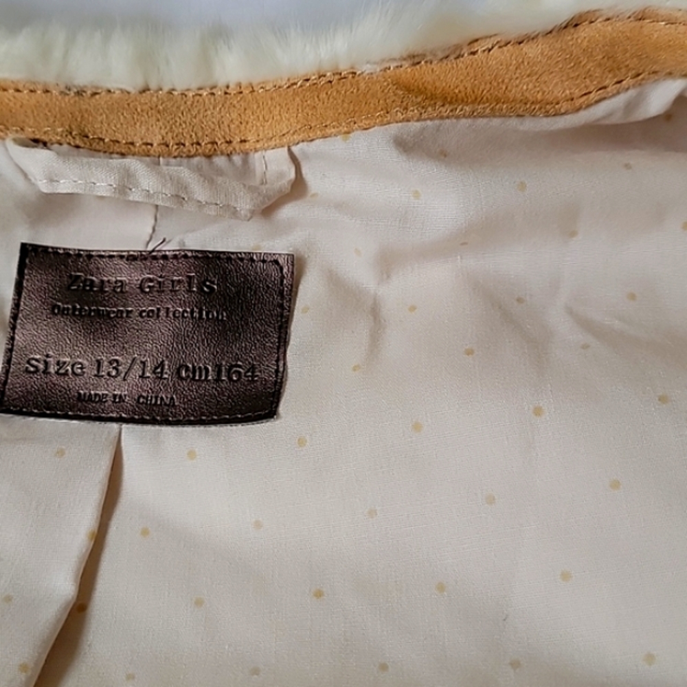 EUC ZARA Girls Outerwear Collection Cozy Faux Fur Toggle Closure Vest Size 14 - Picture 4 of 7